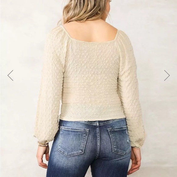 BKE Willow Root Textured Cinch Tie Blouse Cream Size Small - Picture 2 of 11